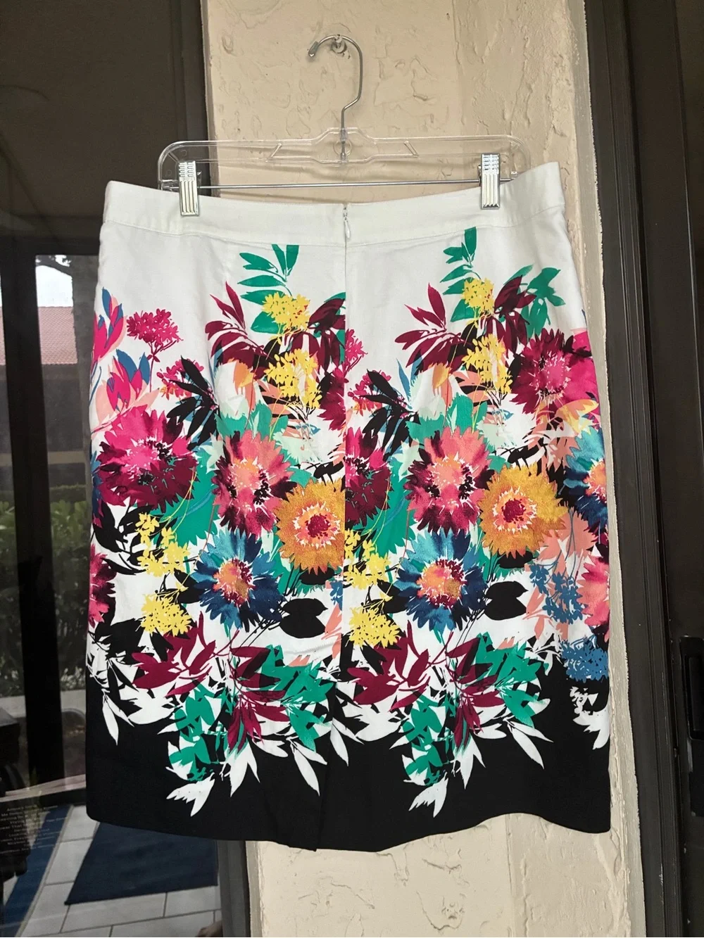 Van Heusen White Floral Pencil Skirt with Multicolor Bouquet - Picture 5 of 8